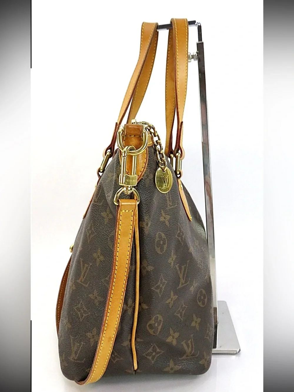Louis Vuitton Monogram Canvas Tote with Tan Vachetta Trim